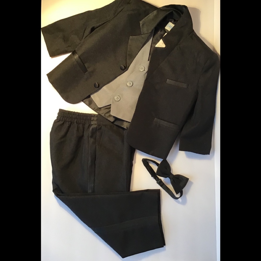 Peanut Butter brand black 4 piece tuxedo